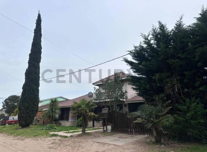 Terreno · 323m²