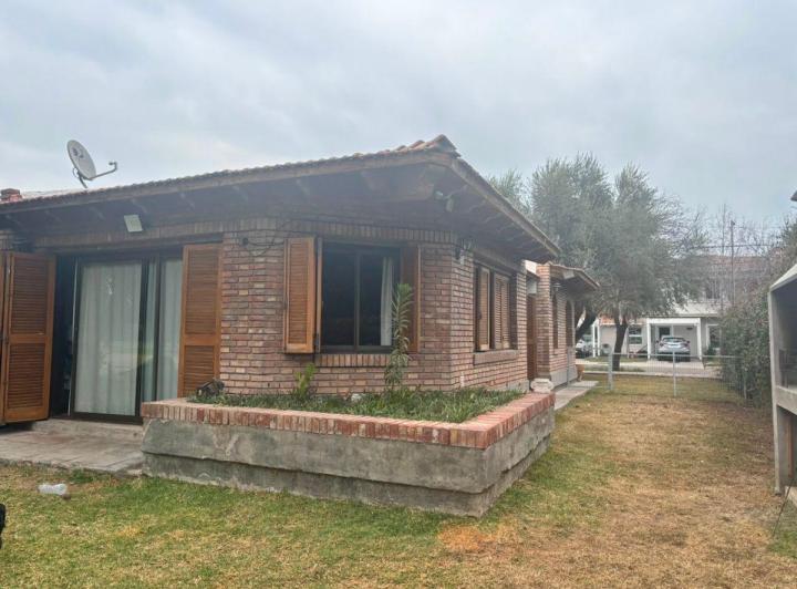 Casa · 132m² · 6 Ambientes · 1 Cochera