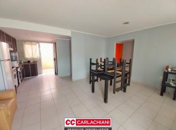 Casa · 3 Ambientes · 1 Cochera · Casa en Las Parejas