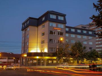 Hotel · 4000m² · Crowfounding Hampton By Hilton