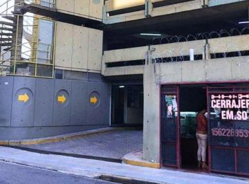 Garage , Monserrat · Dos Cocheras Contiguas, Fijas y Cubiertas, 2do Subsuelo