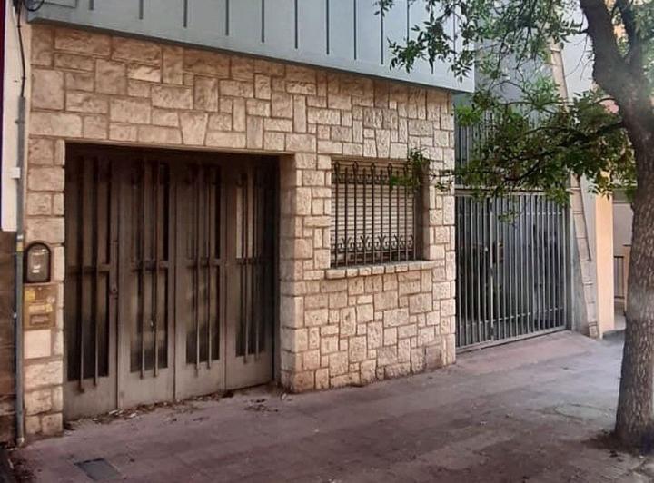 Casa · 251m² · 6 Ambientes · 1 Cochera