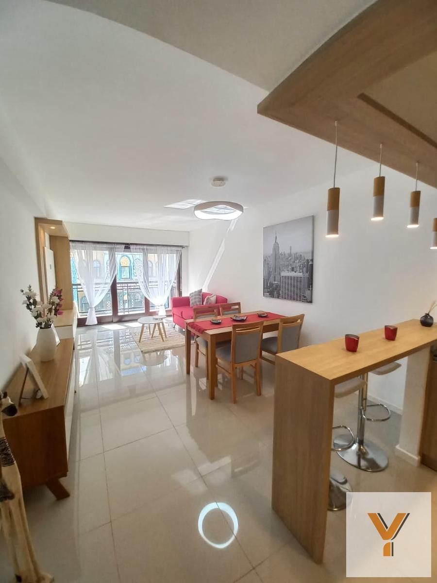 Departamento 2 dorm, 64m² en 3er piso con balcón — Bolívar y Córdoba