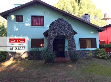 Casa · 109m² · 4 Ambientes · 1 Cochera · Excelente Chalet 4 Ambientes en Zona Residencial - Santa Teresita