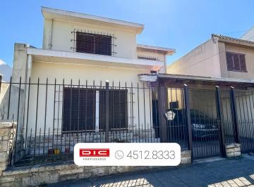 Casa · 160m² · 5 Ambientes · 1 Cochera · Casa 3 Dorm. Venta - Munro