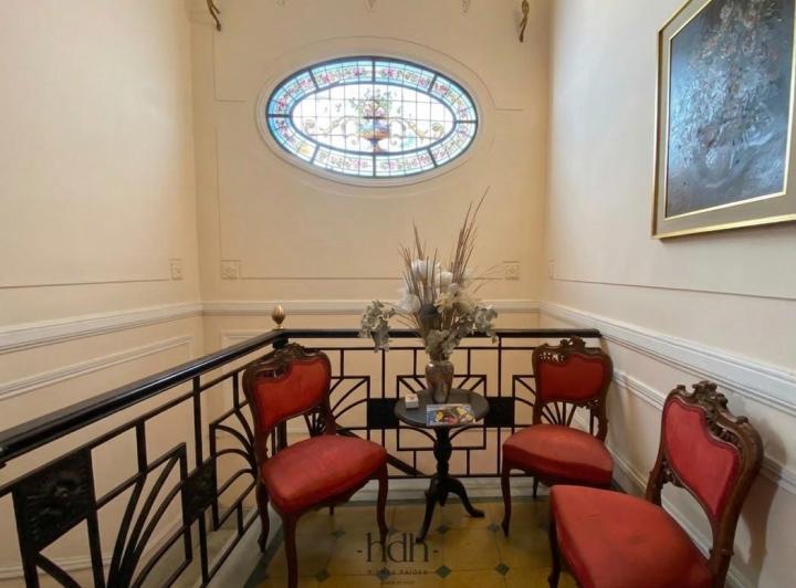 Casa · 370m² · 10 Dormitorios