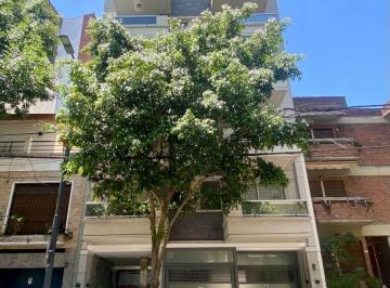 Departamento en Alquiler de 2 ambientes Caballito Sur · Semipiso 2 Ambientes en Caballito! Excelente Ubicación!