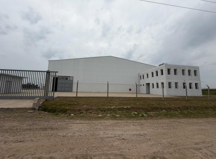 Bodega-Galpón · 3900m²
