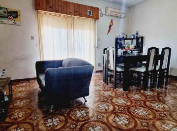 Casa · 107m² · 4 Ambientes · Venta Casa 4 Ambientes La Tablada