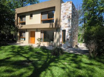 Casa de 5 ambientes, Ituzaingó · Casa Estilo Minimalista, Venta, Parque Leloir