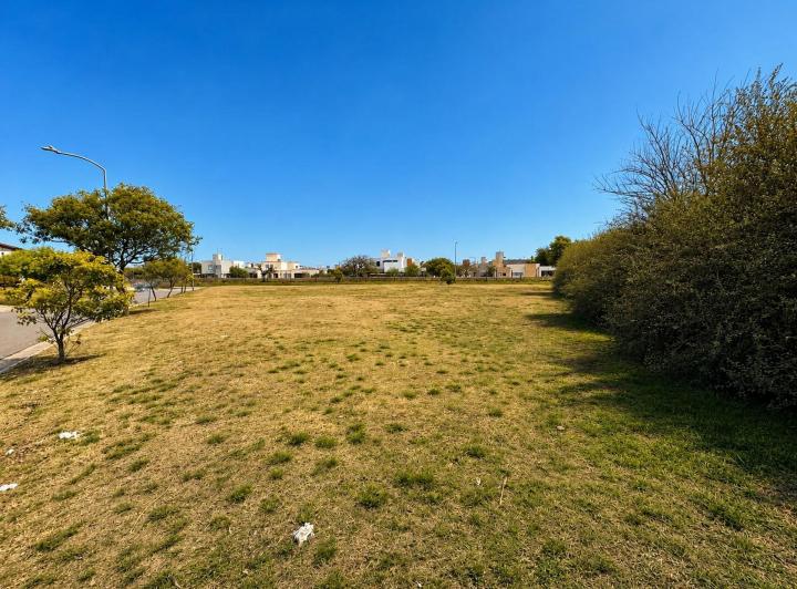 Terreno · 1413639m²