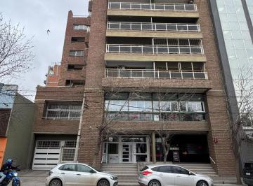 Departamento · 70m² · 4 Ambientes · 1 Cochera · Departamento en Venta Área Centro Este