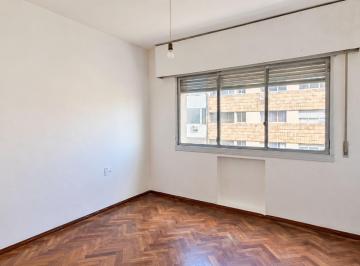 Departamento · 90m² · 5 Ambientes · Alquila Apto en Arroyo Seco 3 Dorm. y Balcón