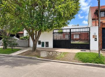 ANC-ANC-1497_2 · Venta Casa 3 Ambientes en Bernal Oeste, Quilmes