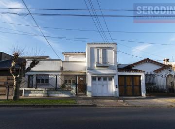 Frente · Casa Tipo en Don Bosco