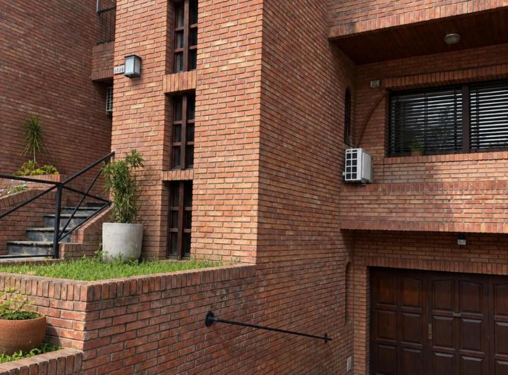 PH · 83m² · 4 Ambientes · 1 Cochera