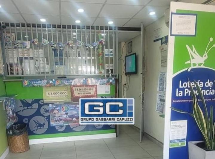 Local comercial · 30m² · 2 Ambientes · 1 Cochera