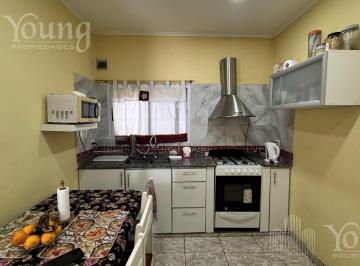 PH · 114m² · 3 Ambientes · PH Venta 3 Ambientes en Quilmes Oeste con Quincho