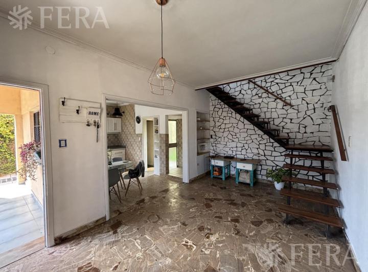 Casa · 83m² · 3 Ambientes · 3 Cocheras