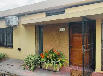 Casa · 135m² · 4 Ambientes · 2 Cocheras · Casa Venta Quebradas de Las Rosas Dos Dorm + Dpto