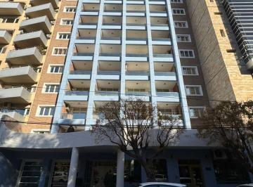 Departamento · 90m² · 4 Ambientes · 1 Cochera · Departamento en Alquiler, Neuquen Centro