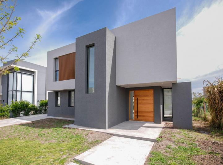 Casa · 135m² · 4 Ambientes · 1 Cochera