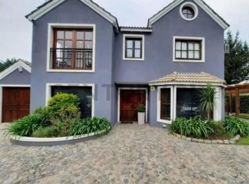 Casa · 230m² · Alquiler Casa Amoblada Barrio Cerrado El Zorzal Pilar