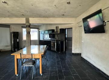Departamento · 95m² · 1 Ambiente · 1 Cochera · Amplio Departamento Loft en Alquiler Bº Rincon de Emilio