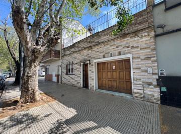 Casa de 4 ambientes, Parque Chas · Casa Lote Propio con Terraza en Parque Chas en Venta