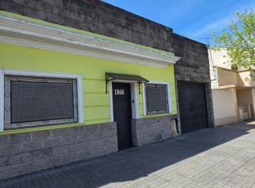 Casa · 138m² · 3 Ambientes · 2 Cocheras · Venta Casa 3 Amb Cochera Pasante a Galpon Gerli