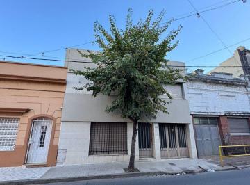 Casa de 5 ambientes, Ciudad de Santa Fe · Casa de 218 m² con 4 Dorm. en Venta en Centro