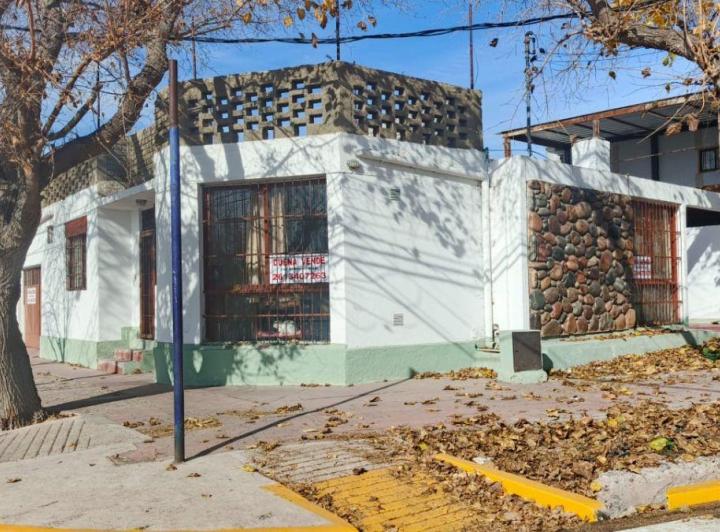 Casa · 128m² · 5 Ambientes · 1 Cochera