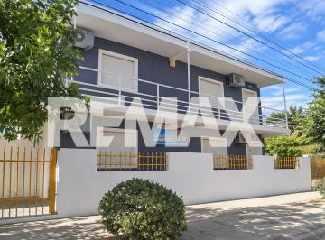 Casa · 231m² · 8 Ambientes · 4 Cocheras · Complejo en Venta en Las Grutas. Río Negro