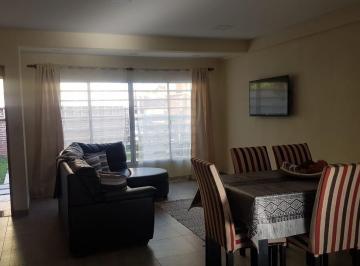 Casa · 75m² · 3 Ambientes · Casa en Venta - 2 Dorm. 1 Baño - San Bernardo del Tuyú