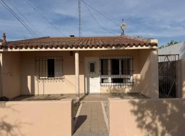 Casa · 65m² · 4 Ambientes · Remax/vende/casa/2dorm/b°9dejulio