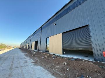 Bodega-Galpón · 1366m² · Deposito en Alquiler en San Martin