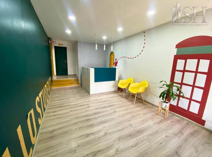 Casa · 306m² · 7 Ambientes · 1 Cochera