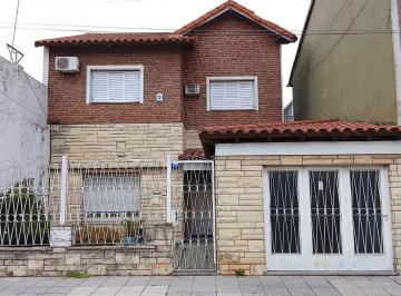 Casa de 4 ambientes, Avellaneda · Casa Tipo Chalet con Garage