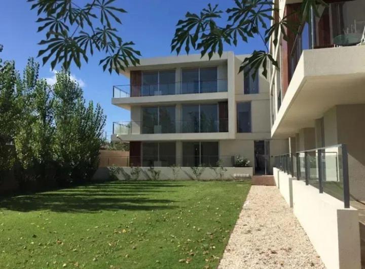 Departamento · 60m² · 2 Ambientes · 1 Cochera