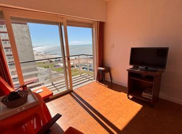 Departamento de 3 ambientes, Miramar · 3 Amb con Balcón a La Calle con Vista Al Mar y Cochera