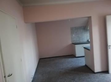 Departamento de 3 ambientes, Ciudad de Mendoza · Dueño Directo Alquila Departamento en 1° Piso - Excelente Ubicacion