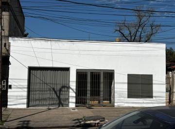 Casa · 138m² · 4 Ambientes · 2 Cocheras · Venta Casa 4 Amb Caseros