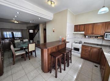 PH · 78m² · 3 Ambientes · 1 Cochera · Excelente Duplex 3 Amb Patio y Cochera Lomas de Zamora