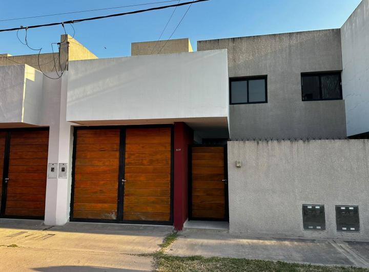 Casa · 120m² · 3 Ambientes · 1 Cochera