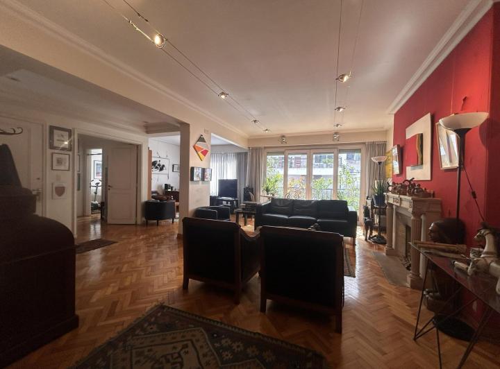 Departamento · 170m² · 5 Ambientes · 1 Cochera