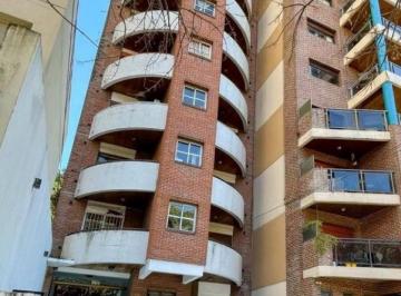 Departamento de 2 ambientes, La Plata · Semipiso Frente y Contrafrente con Dos Balcones.