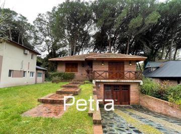 Casa · 450m² · 4 Ambientes · 4 Cocheras · Casa en Pinamar Norte