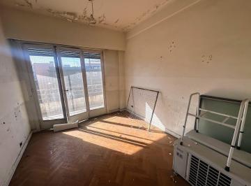 Departamento · 132m² · 4 Ambientes · Departamento en Barracas 4 Ambientes con Dependencia a Reciclar!