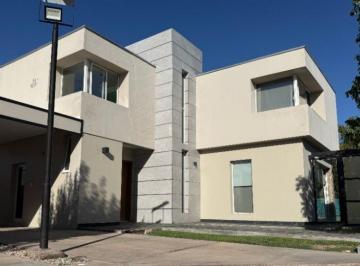 Casa de 4 ambientes, Rodeo de la Cruz · Casa Moderna en Barrio Haciendas de La Cruz