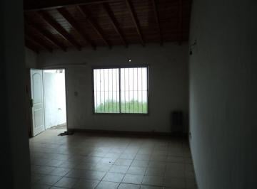 PH de 2 ambientes, Ituzaingó · Alquiler Chalet en PH con 1 Dormitorio con Fondo Libre en Ituzaingó Norte.